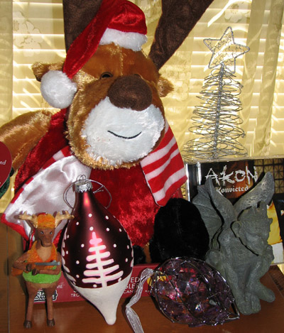 christmas,reindeer,ornaments